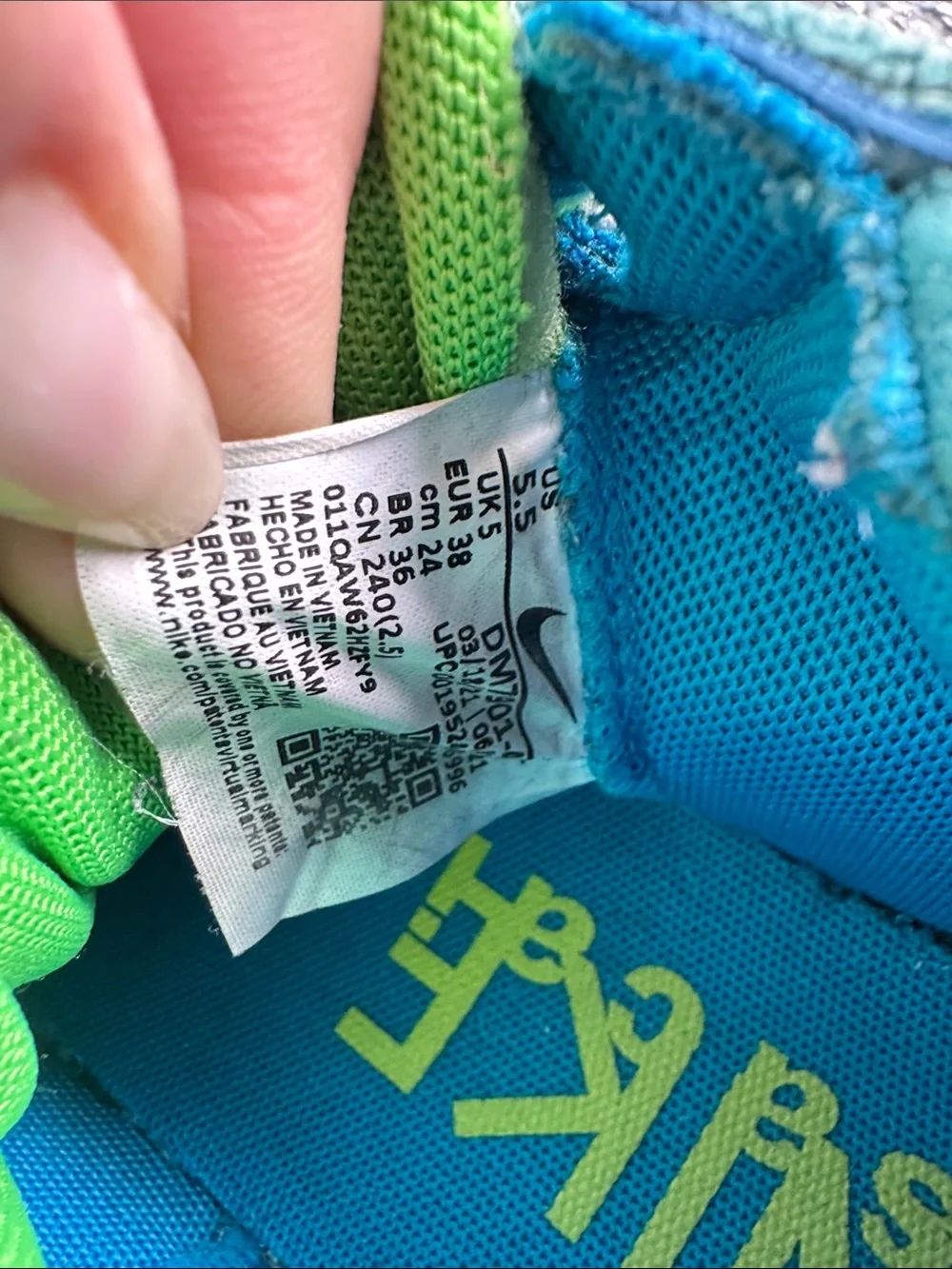 Nike Blazer KAWS Kids Sneakers 5.5